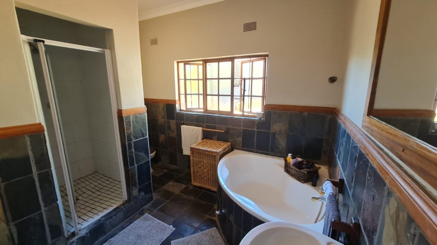 4 Bedroom Property for Sale in Dan Pienaar Free State